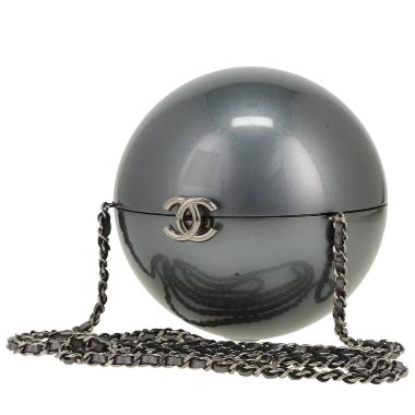 Chanel  Pearl clutch  in silver plexiglas