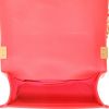 Sac bandoulière Chanel  Boy petit modèle  en cuir verni rose - Detail D3 thumbnail