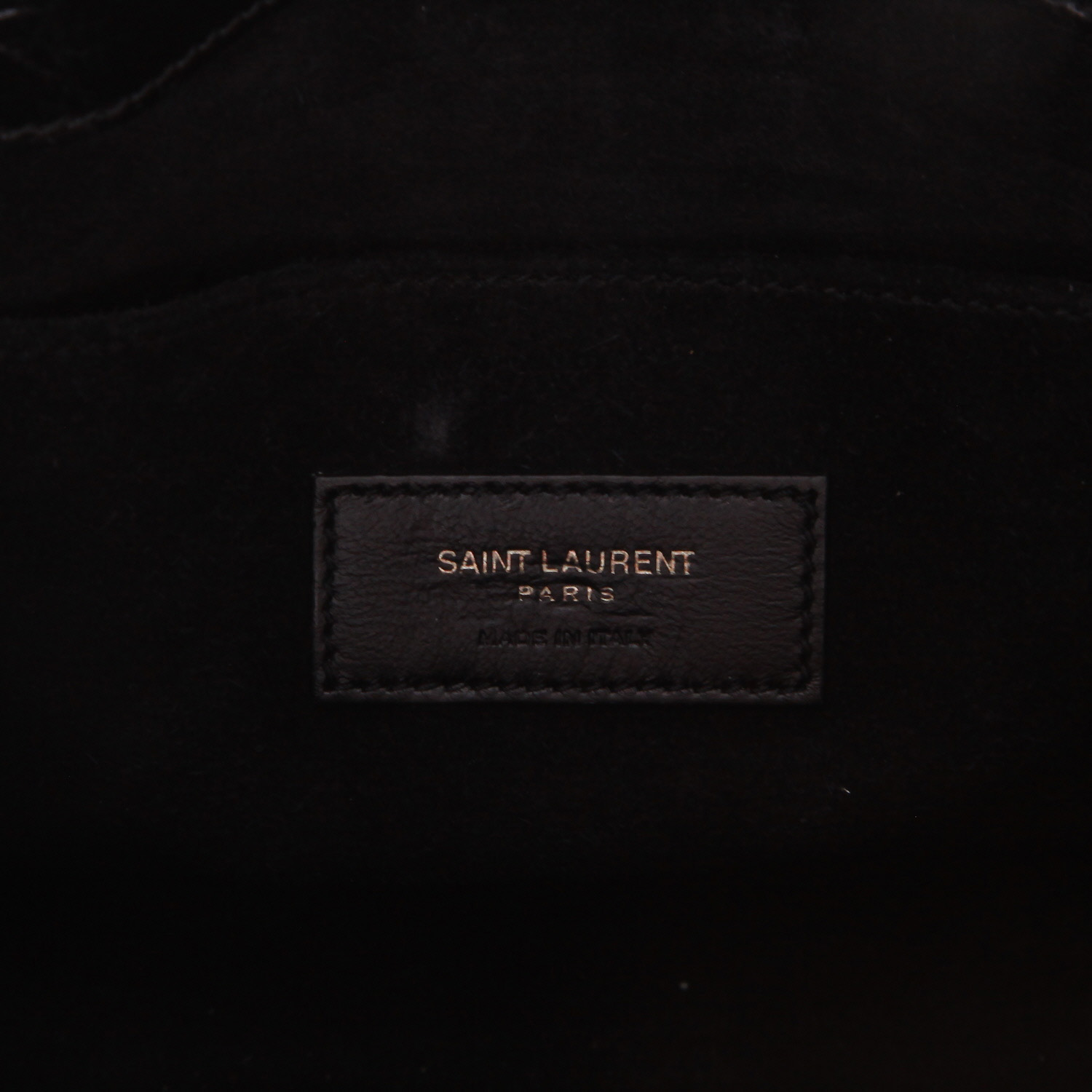 Bolso de mano Saint Laurent  Sac de jour Baby en cuero negro - Detail D2