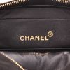 Chanel   shoulder bag  in black quilted leather - Detail D2 thumbnail