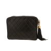 Chanel   shoulder bag  in black quilted leather - Detail D4 thumbnail