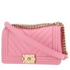 Borsa a tracolla Chanel  Boy in pelle trapuntata a zigzag rosa - 00pp thumbnail