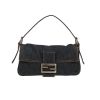 Sac à main Fendi  Baguette en denim bleu - 360 thumbnail