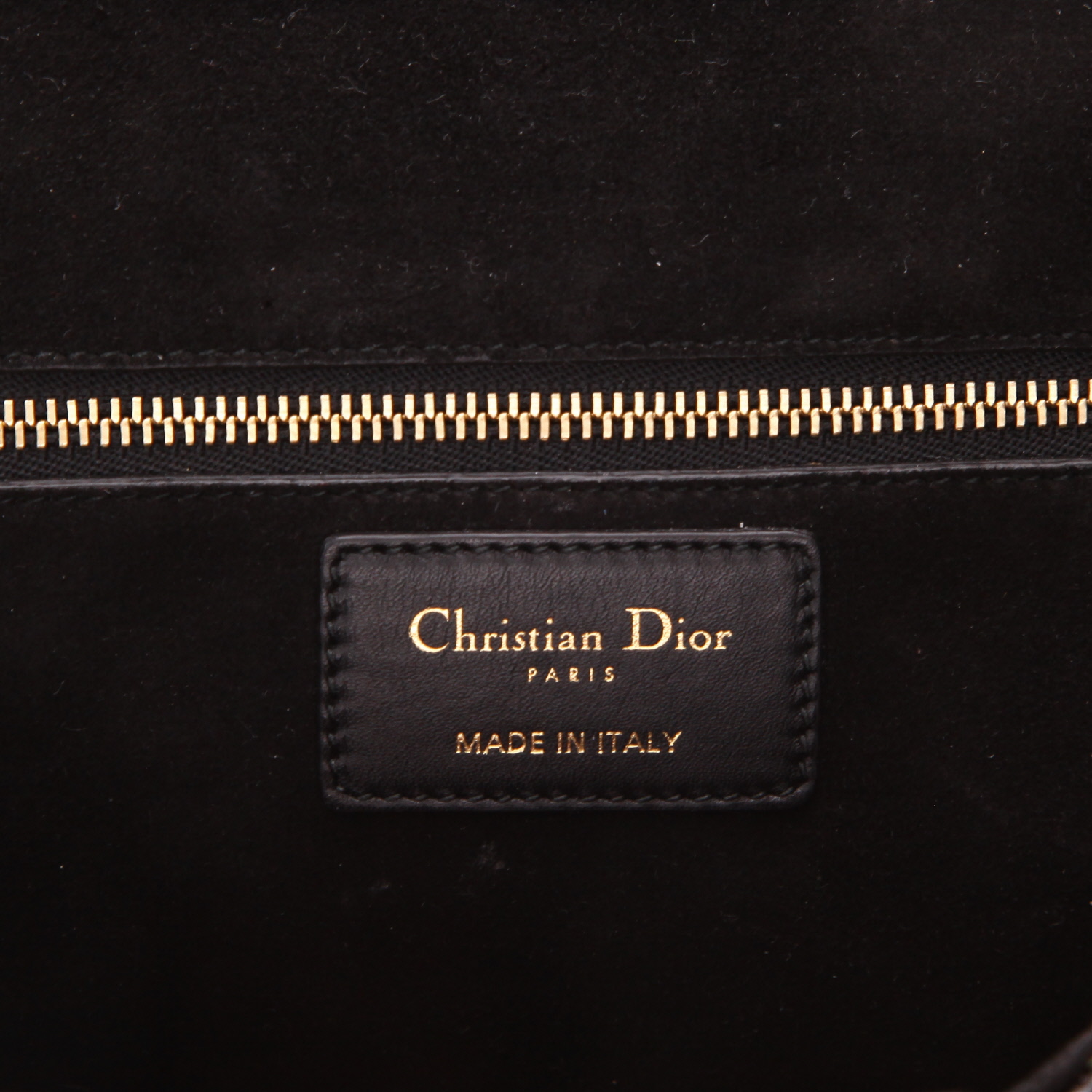 Bolso bandolera Dior  Dioraddict en cuero negro - Detail D2