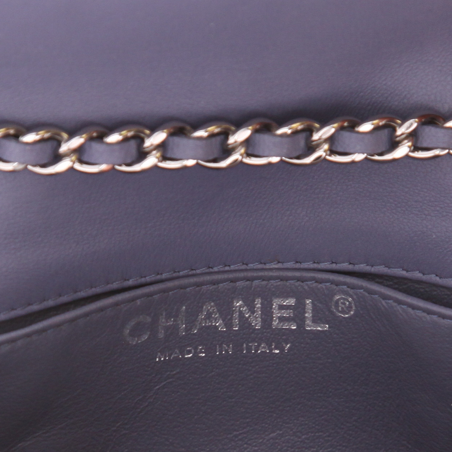 Chanel  Mini Twin handbag  in purple quilted leather - Detail D2