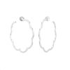 Paire de créoles Chanel Camelia en or blanc - 360 thumbnail