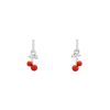 Paire de boucles d'oreilles Dior  en or blanc, corail et diamants - 00pp thumbnail