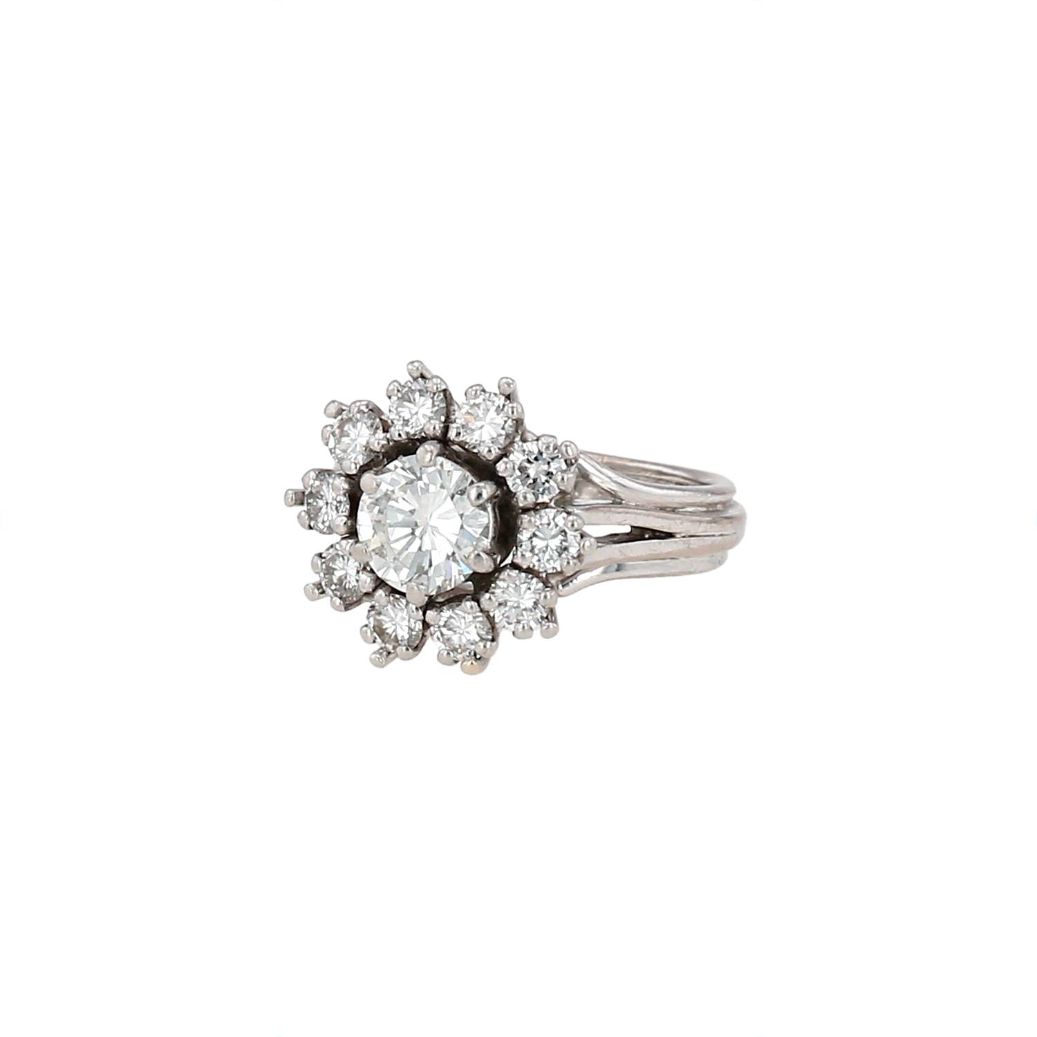 Bague Pompadour Vintage  en or blanc, platine et diamants - 00pp