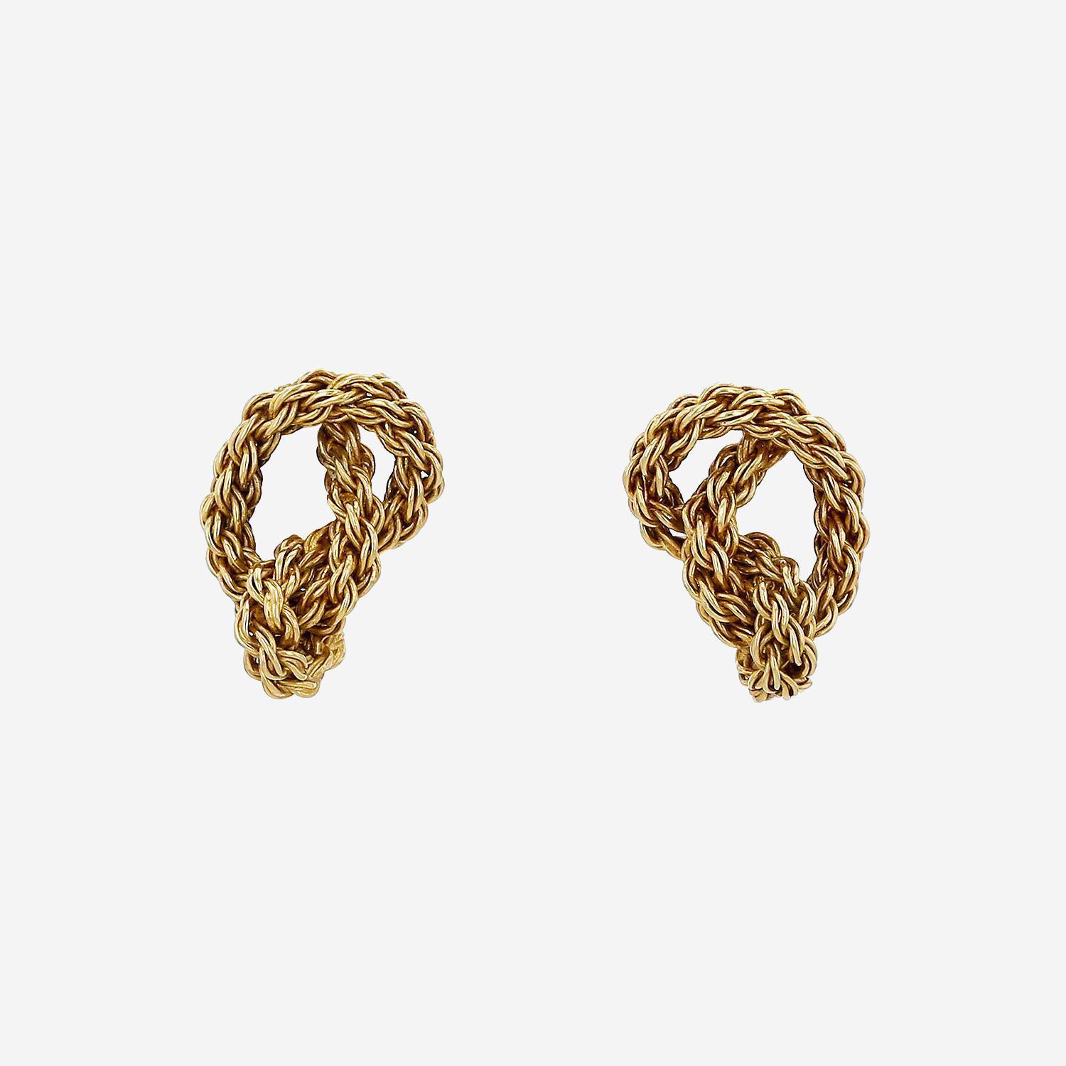 Vintage   1970's earrings in yellow gold