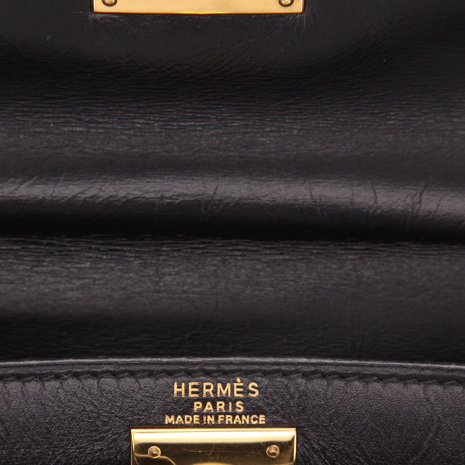 Hermès  Kelly 28 cm handbag  in black box leather - Detail D2