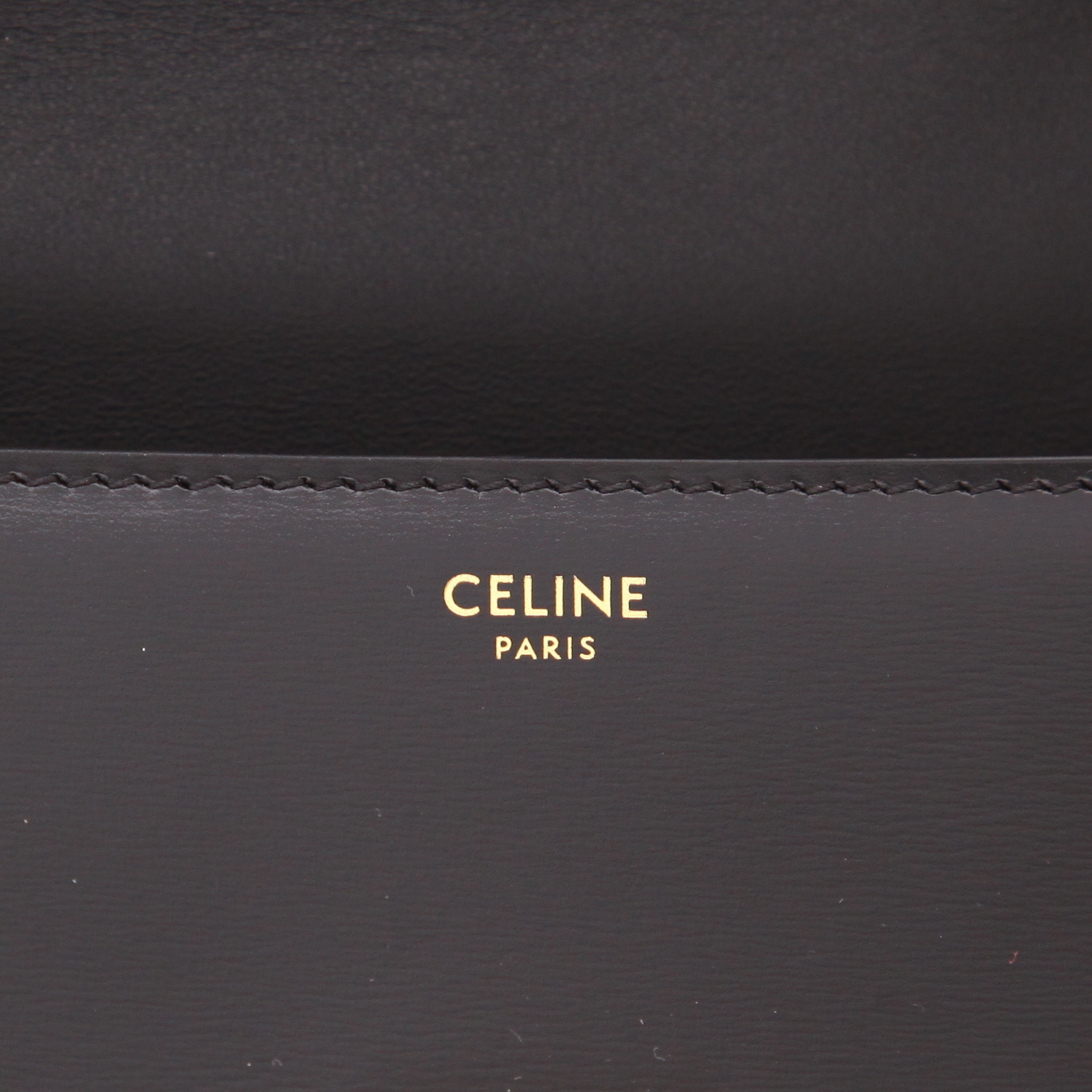 Sac à main Celine  Claude en cuir noir - Detail D2