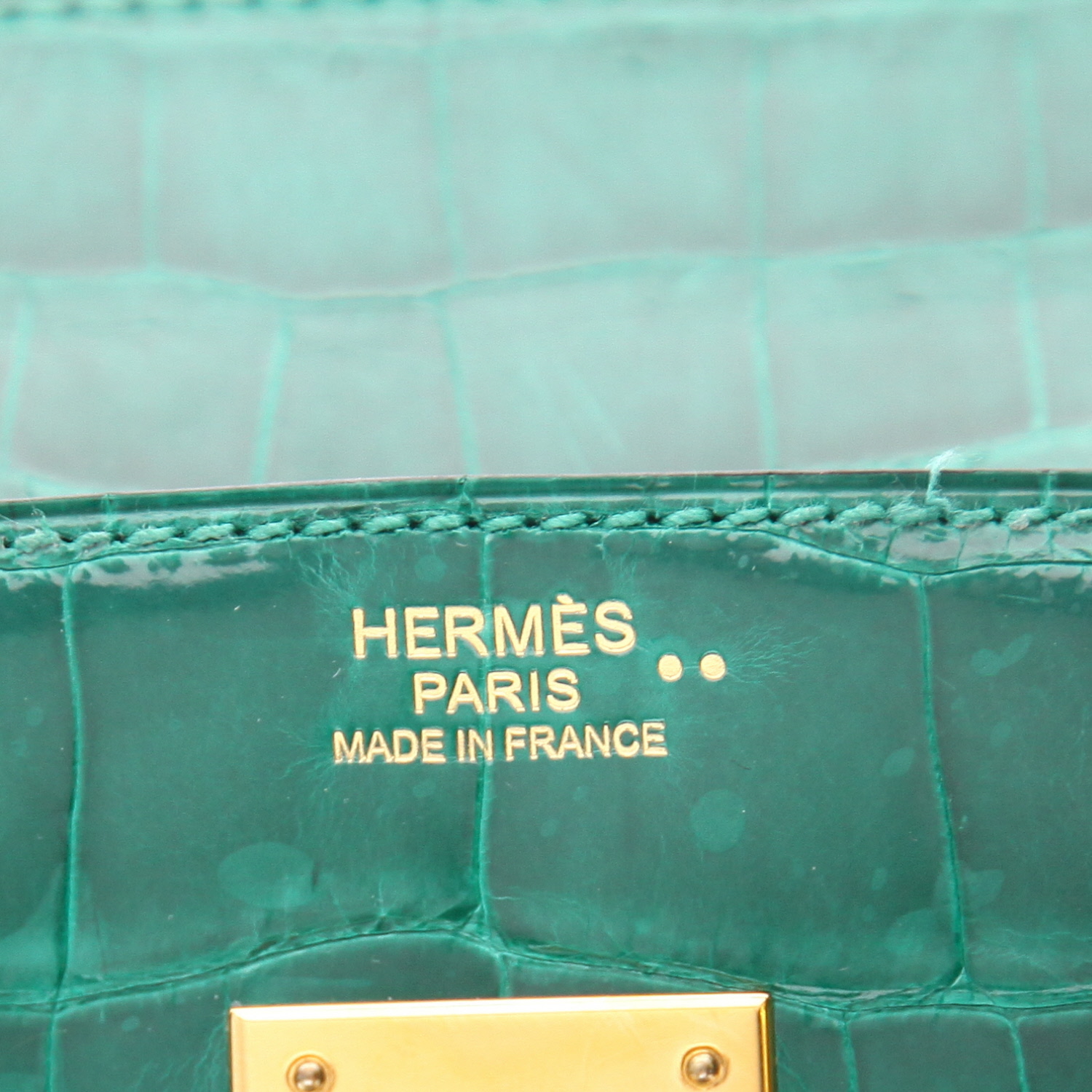 Hermès  Birkin 30 cm handbag  in Vert Emeraude niloticus crocodile - Detail D2