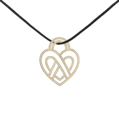 Colgante Poiray Coeur Fil modelo grande de oro amarillo y diamantes