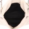 Borsa a tracolla Saint Laurent  Puffer modello piccolo  in pelle trapuntata a zigzag bianco sporco - Detail D3 thumbnail