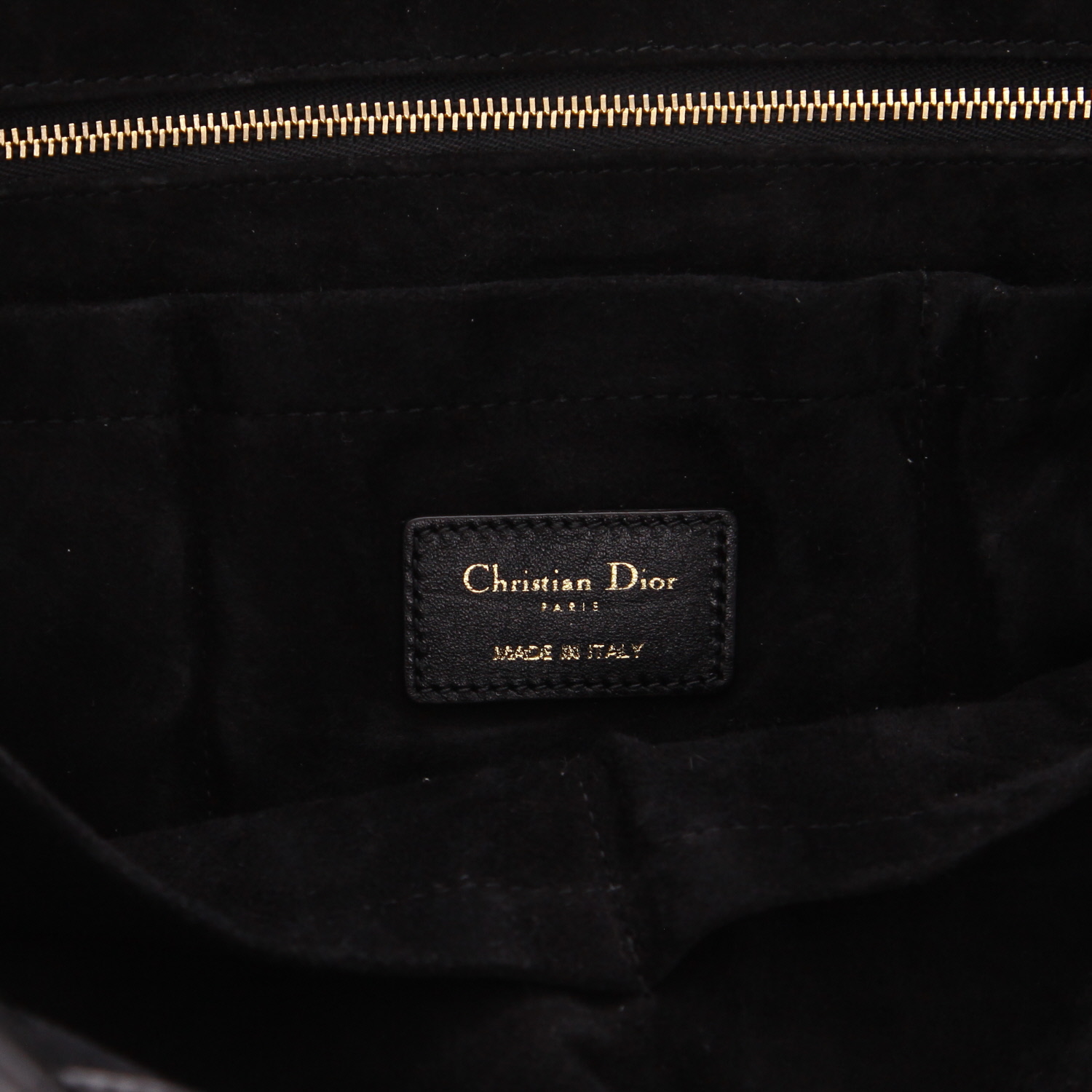 Bolso Cabás Dior  Essential modelo grande  en cuero negro - Detail D2