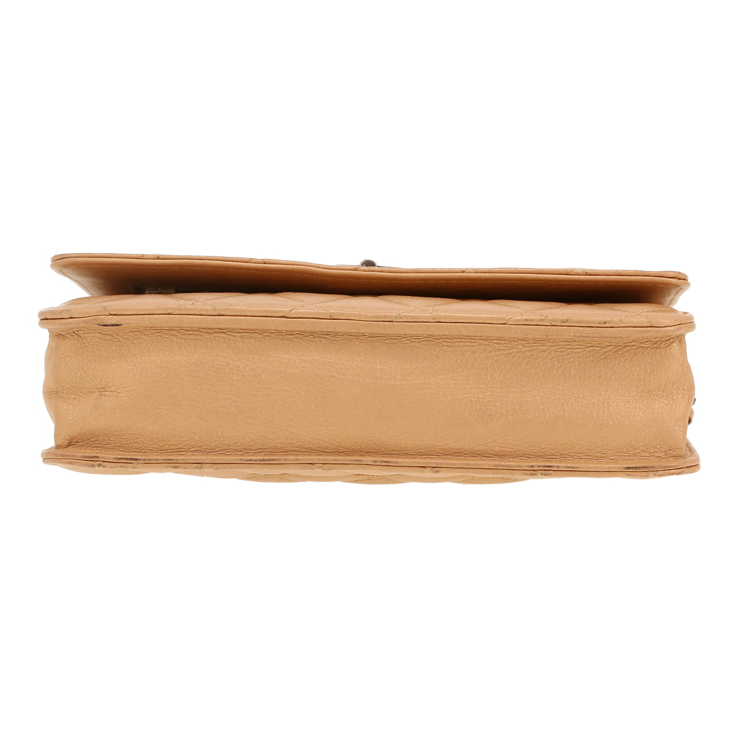 Sac bandoulière Chanel  2.55 - Wallet on Chain en cuir matelassé beige - Detail D1