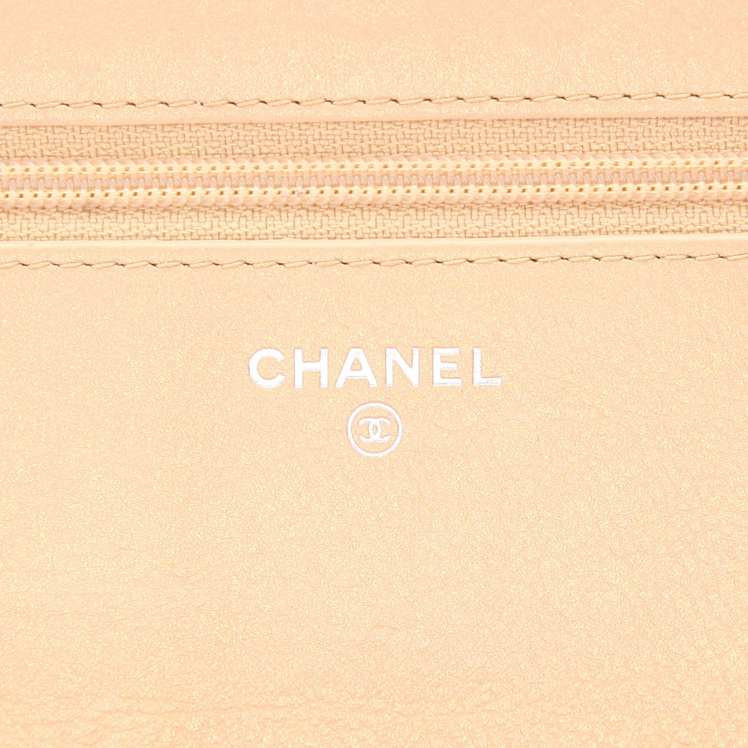 Borsa a tracolla Chanel  2.55 - Wallet on Chain in pelle trapuntata beige - Detail D2