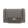 Sac bandoulière Chanel  Timeless Jumbo en cuir grainé matelassé gris - 360 thumbnail