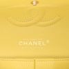 Sac à main Chanel  Timeless Classic en tweed jaune et vert - Detail D2 thumbnail
