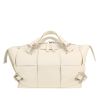 Bolsa de viaje Bottega Veneta  Arco en cuero intrecciato color crema - Detail D4 thumbnail