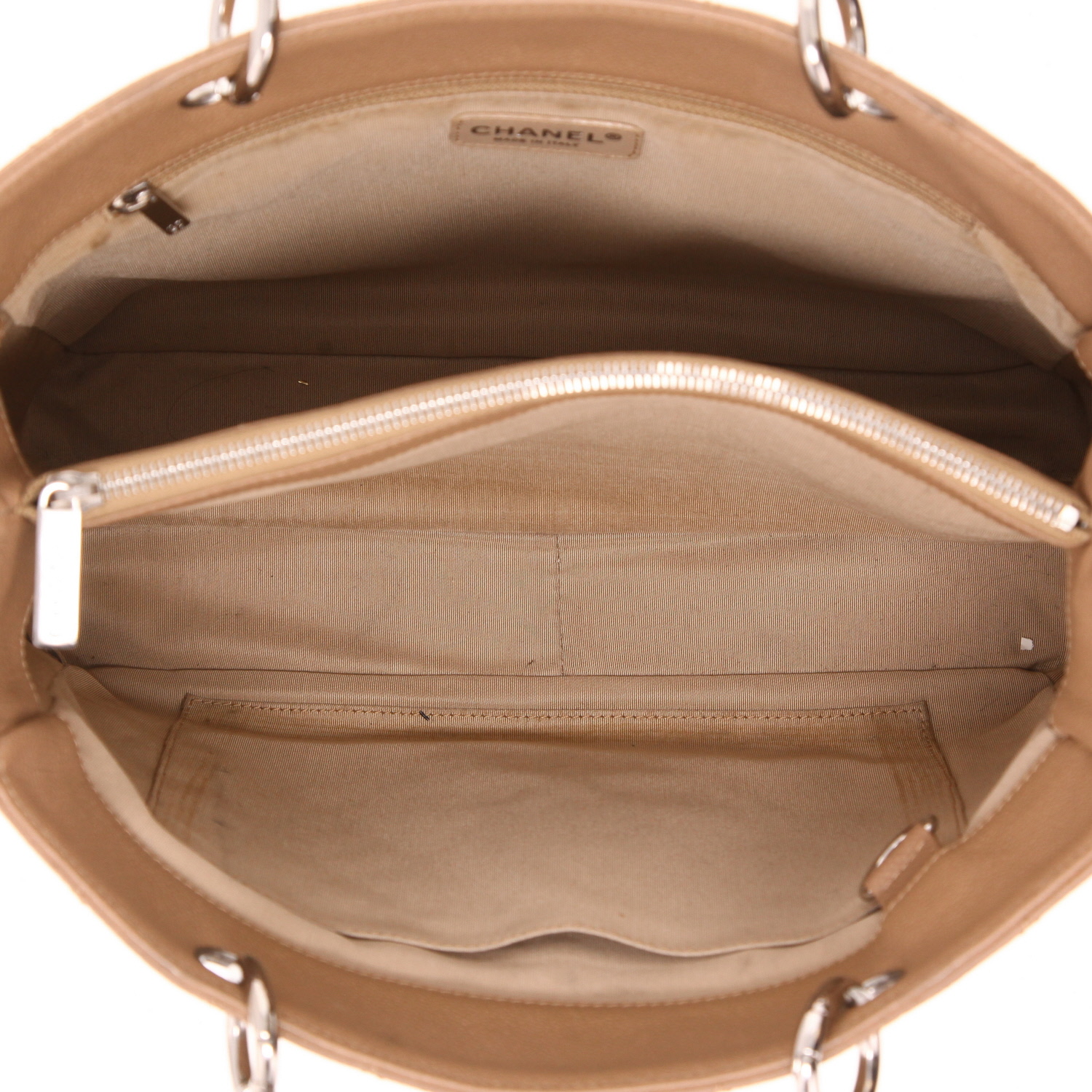 Shopping bag Chanel  Shopping GST in pelle martellata e trapuntata beige - Detail D3