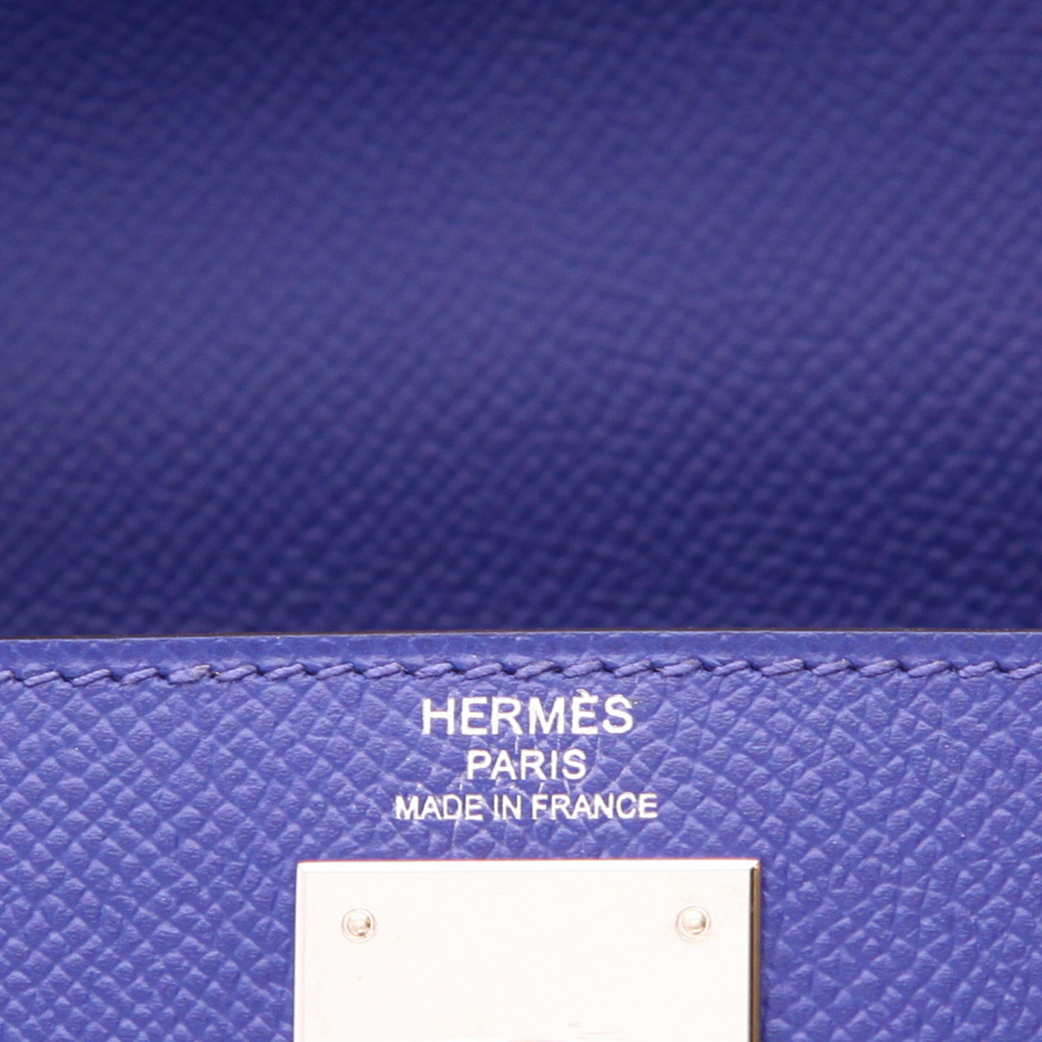Hermès  Kelly 28 cm handbag  in blue epsom leather - Detail D2
