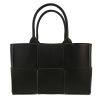 Sac à main Bottega Veneta  Arco en cuir intrecciato noir - Detail D4 thumbnail