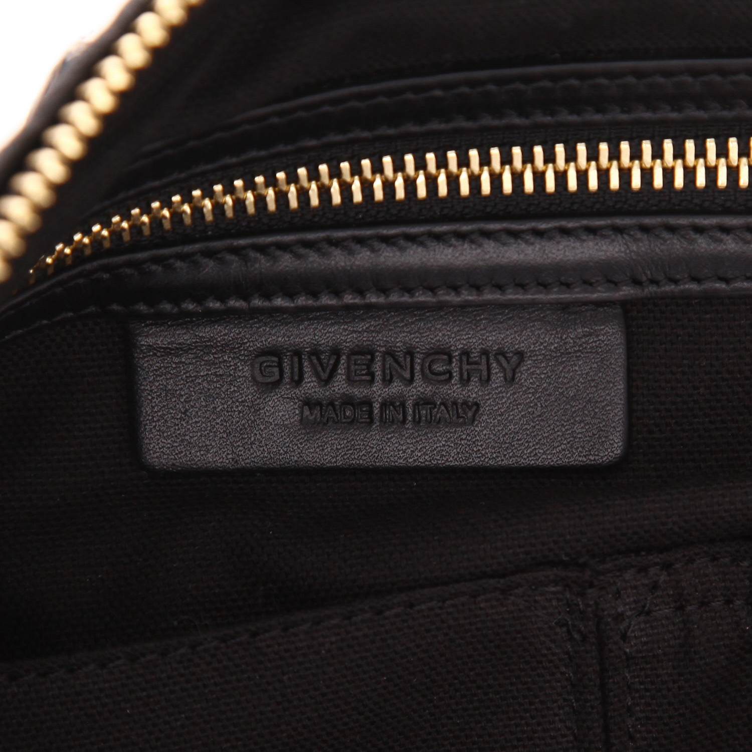 Sac à main Givenchy  Pandora moyen modèle  en cuir froissé noir - Detail D2