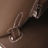 Sac à main Hermès  Kelly 25 cm en cuir epsom étoupe - Detail D4 thumbnail