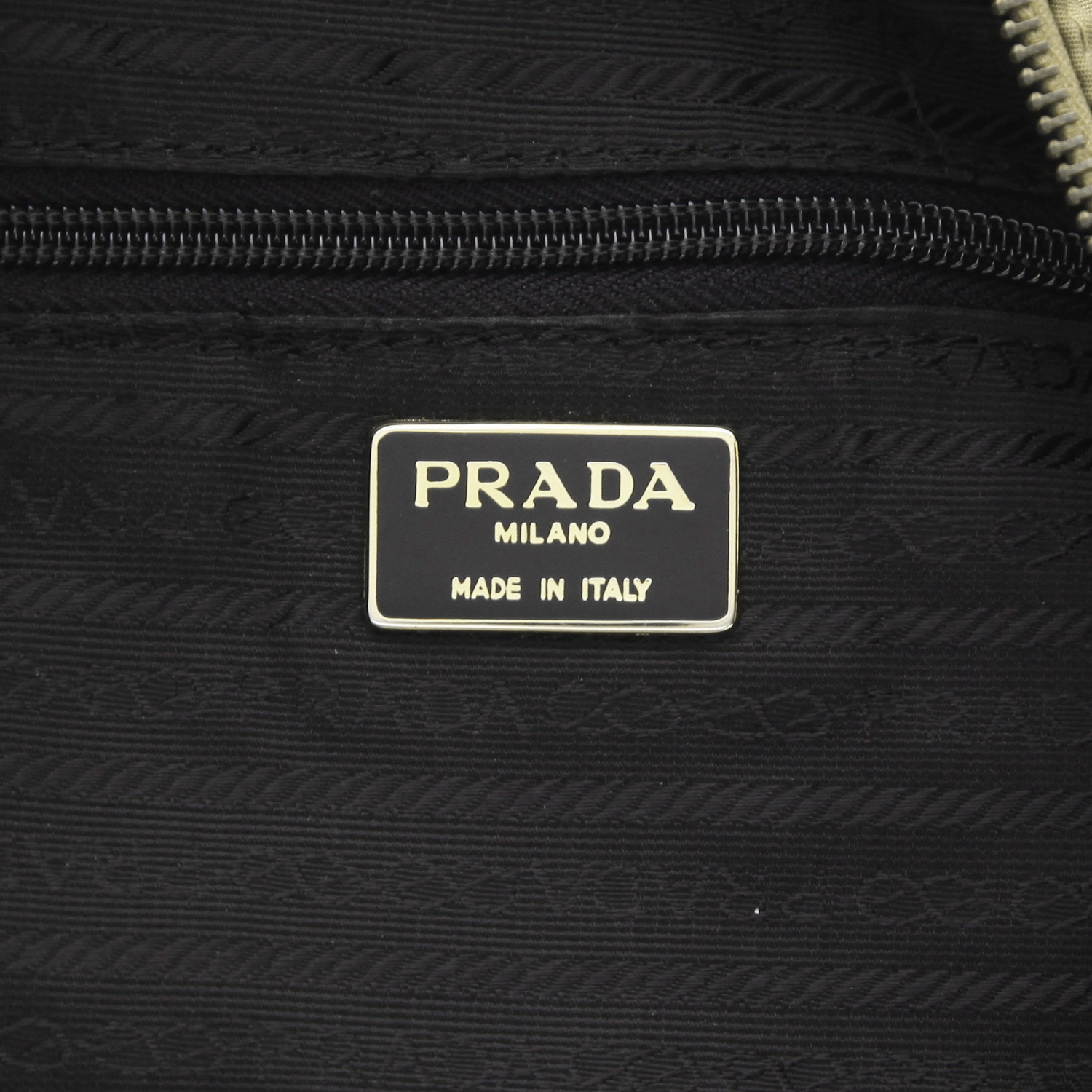 Sac porté épaule Prada  Nylon en toile vert-kaki - Detail D2