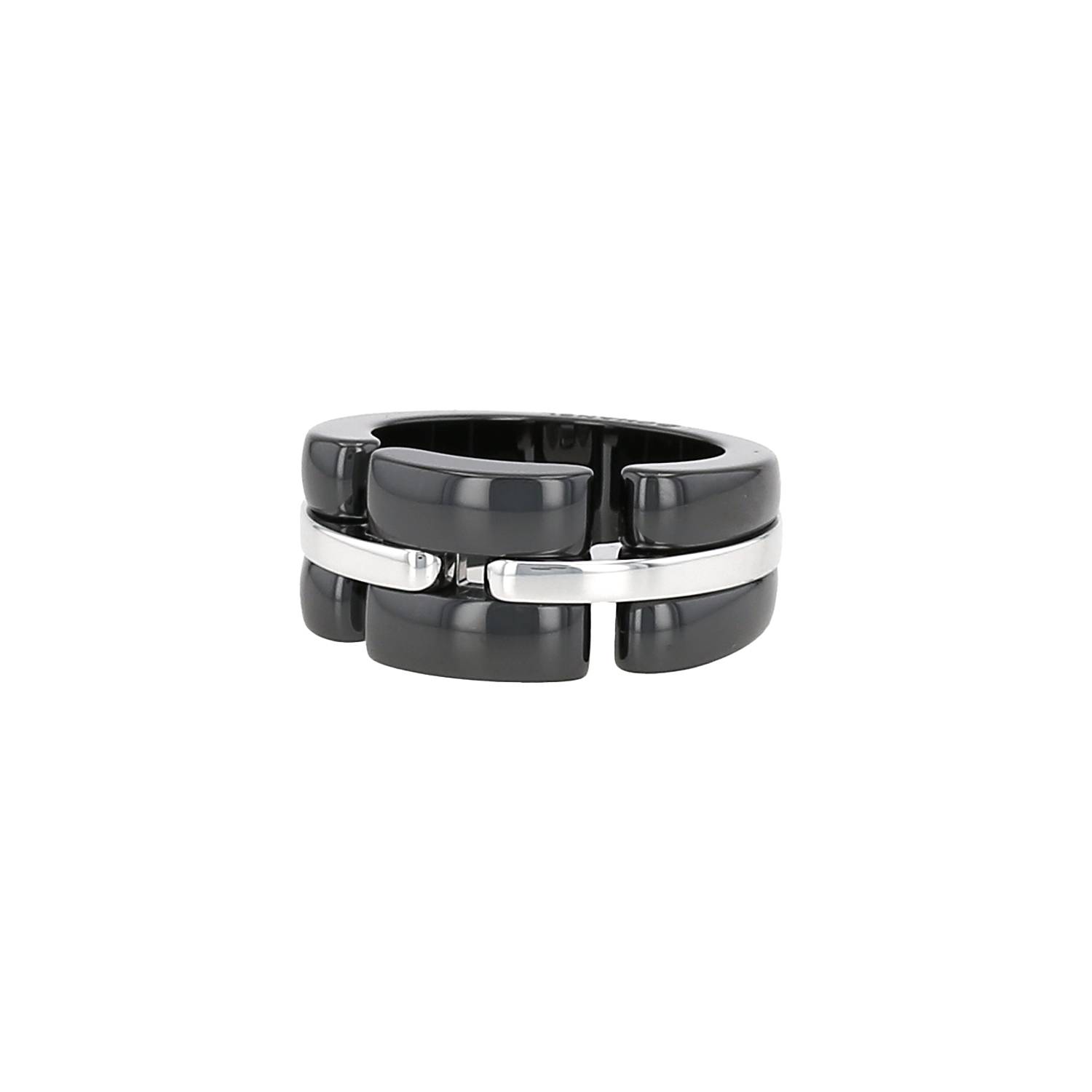Rigid Chanel Ultra ring in white gold and ceramic