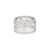 Chanel Camélia Fil sleeve ring in white gold and diamonds - 00pp thumbnail