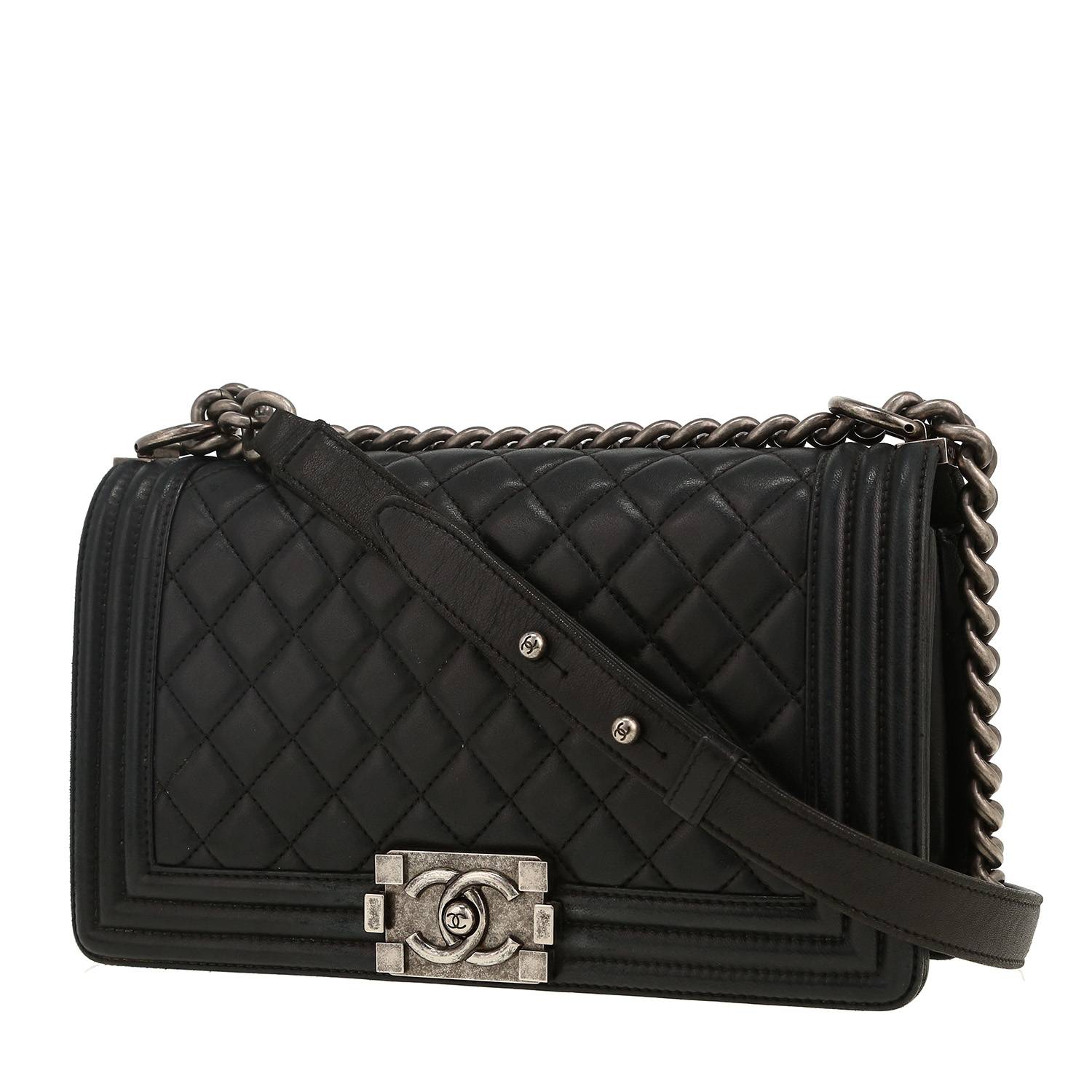 Sac bandoulière Chanel  Boy en cuir matelassé noir