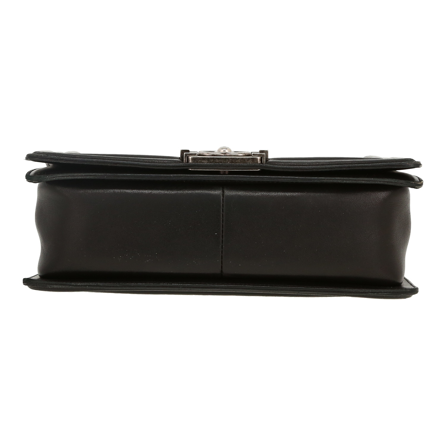 Bolso bandolera Chanel  Boy en cuero acolchado negro - Detail D1