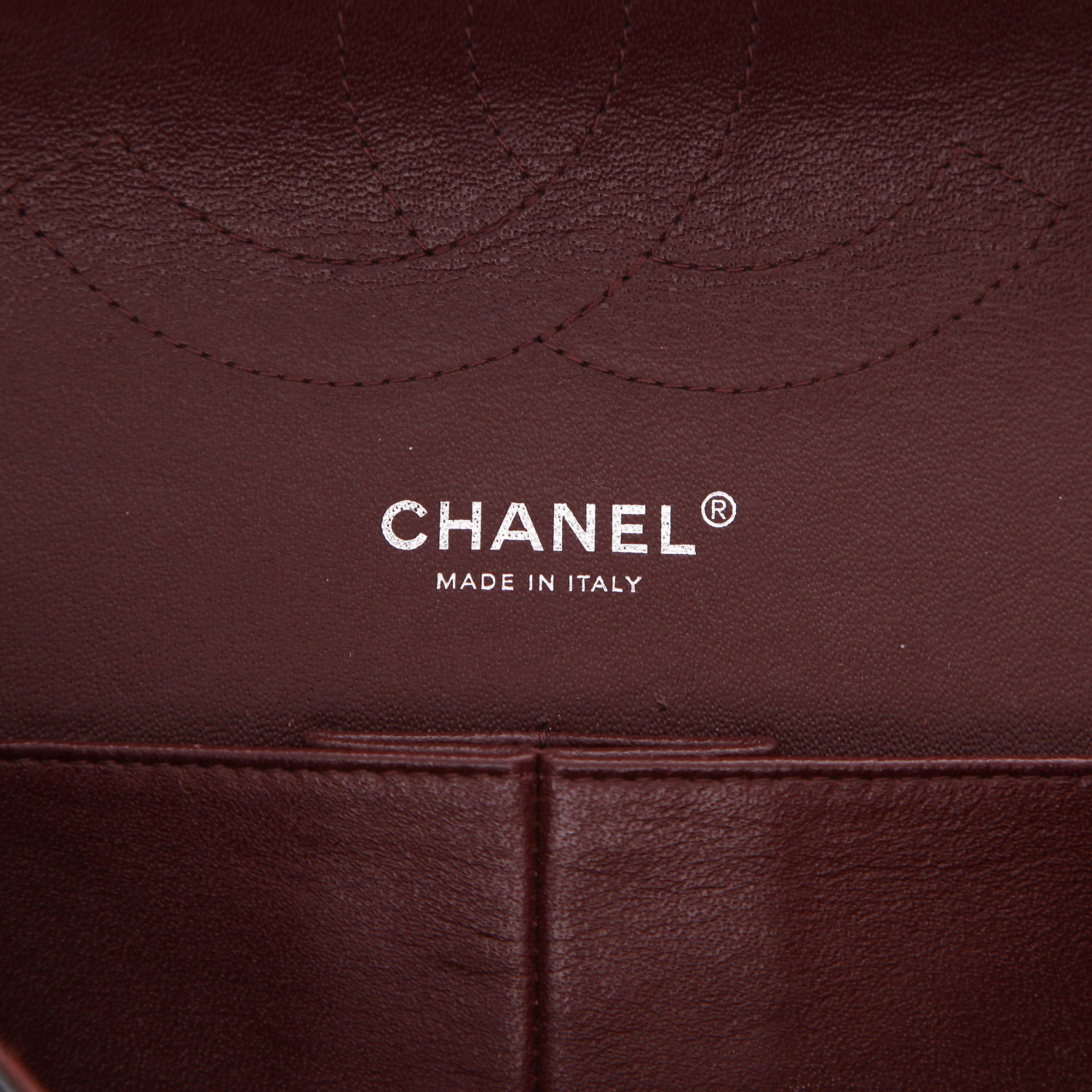 Borsa a tracolla Chanel  Timeless Jumbo in pelle martellata e trapuntata nera - Detail D2
