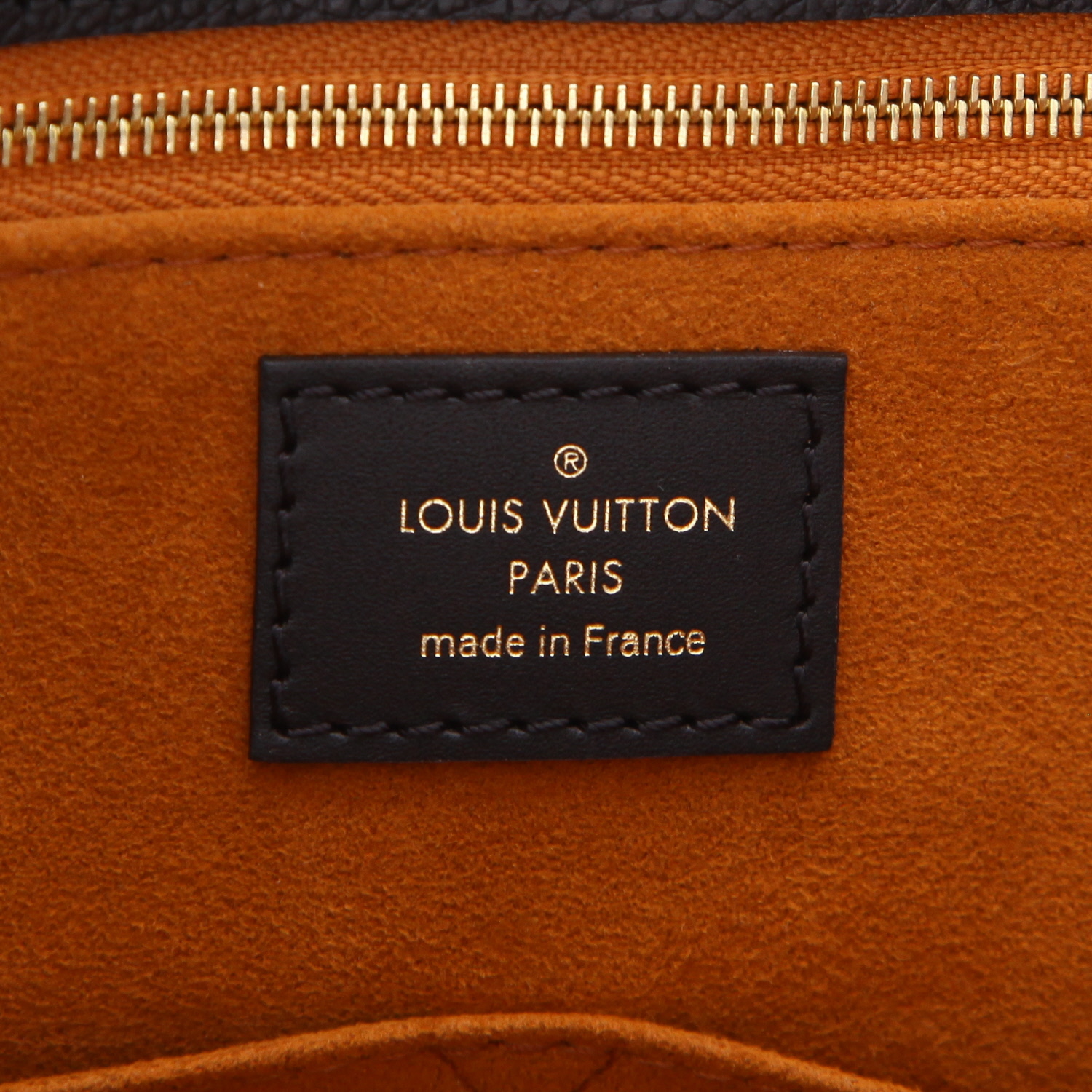 Louis Vuitton  Onthego medium model  shopping bag  in black empreinte monogram leather - Detail D2