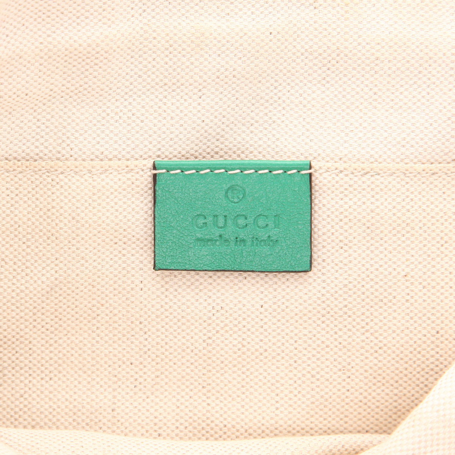 Sac bandoulière Gucci  GG Marmont en raffia beige vert et rouge - Detail D2