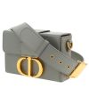 Bolso bandolera Dior  Box 30 Montaigne en cuero gris - 00pp thumbnail
