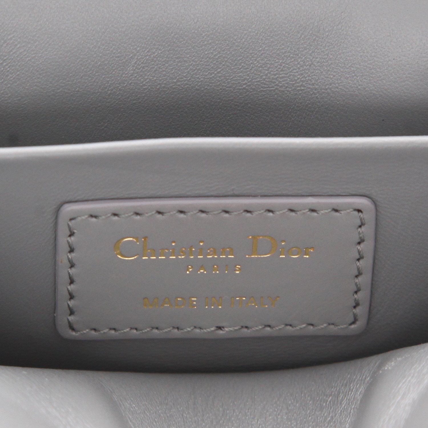 Borsa a tracolla Dior  Box 30 Montaigne in pelle grigia - Detail D2