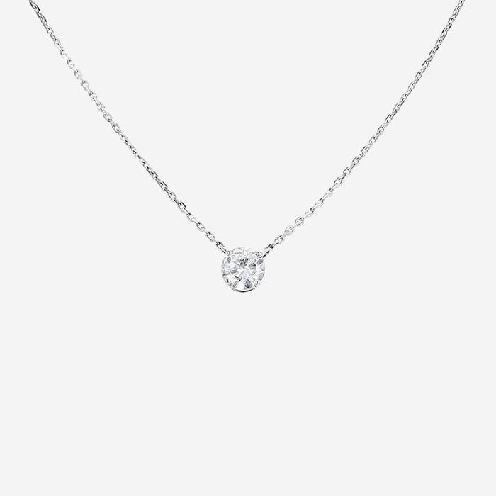 Collier solitaire en or blanc et diamant (0,70 carat)