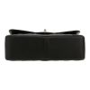 Bolso bandolera Chanel  Timeless Jumbo en cuero granulado acolchado negro - Detail D1 thumbnail