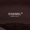 Borsa a tracolla Chanel  Timeless Maxi Jumbo in pelle martellata e trapuntata nera - Detail D2 thumbnail