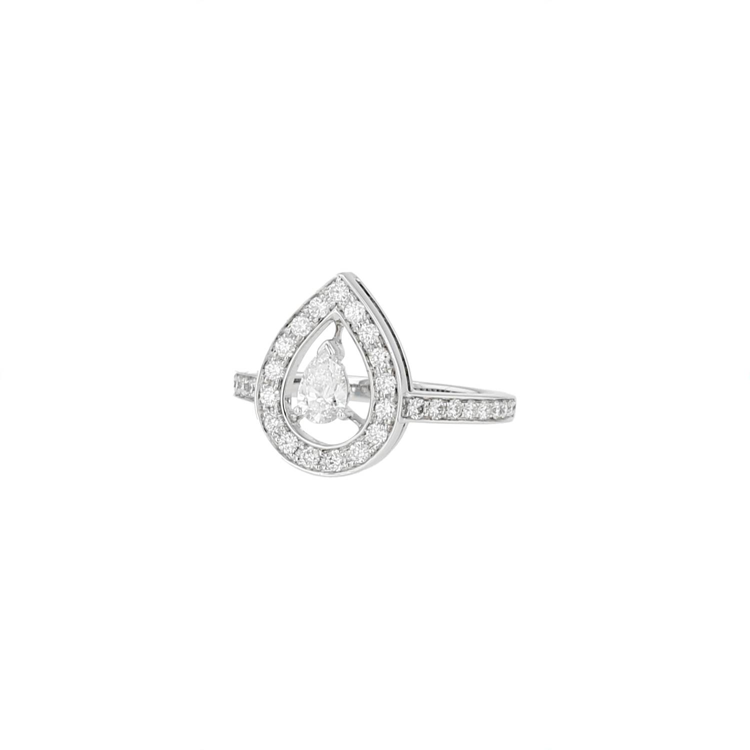 Boucheron Ava ring in white gold and diamonds