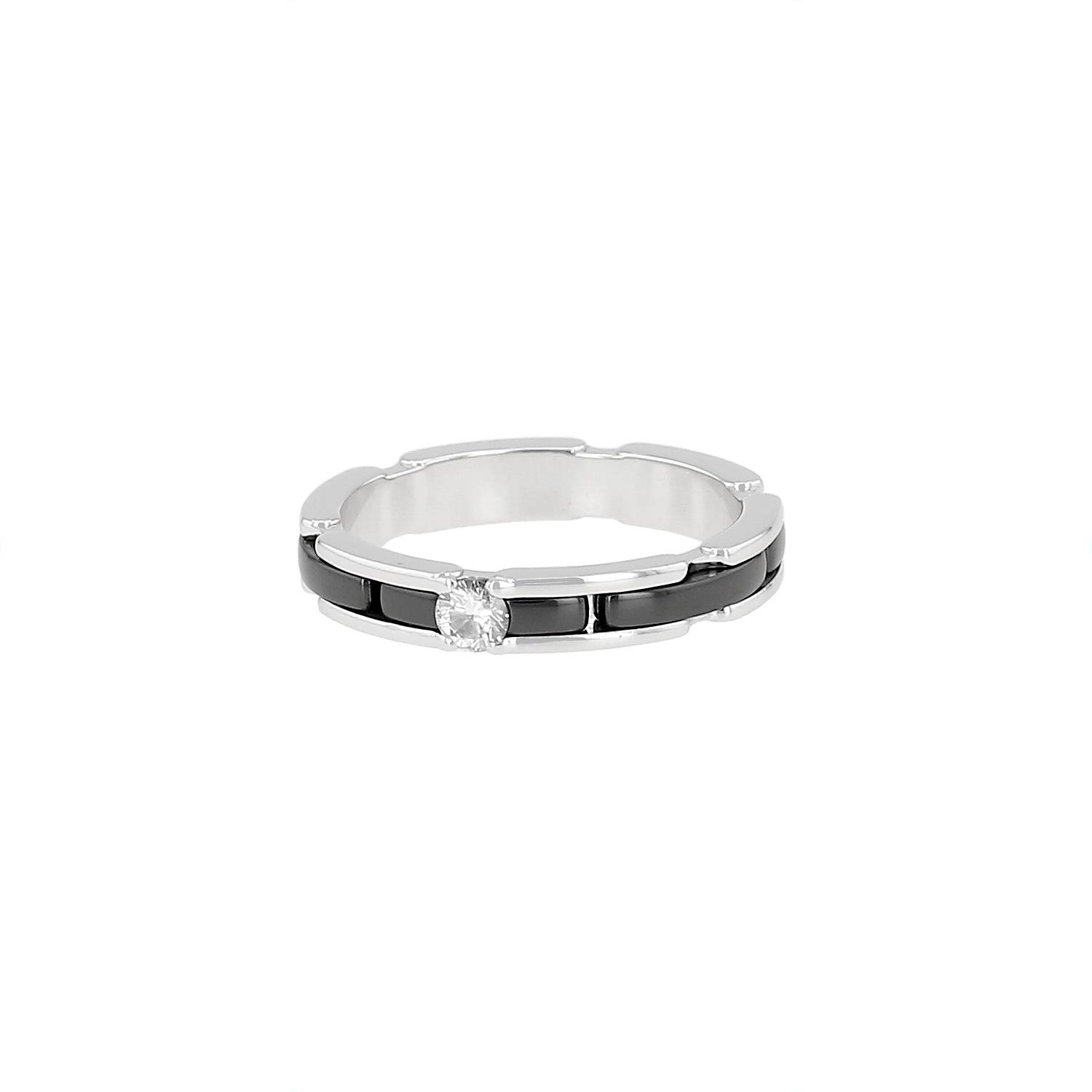 Chanel Ultra ring in white gold, ceramic and diamond