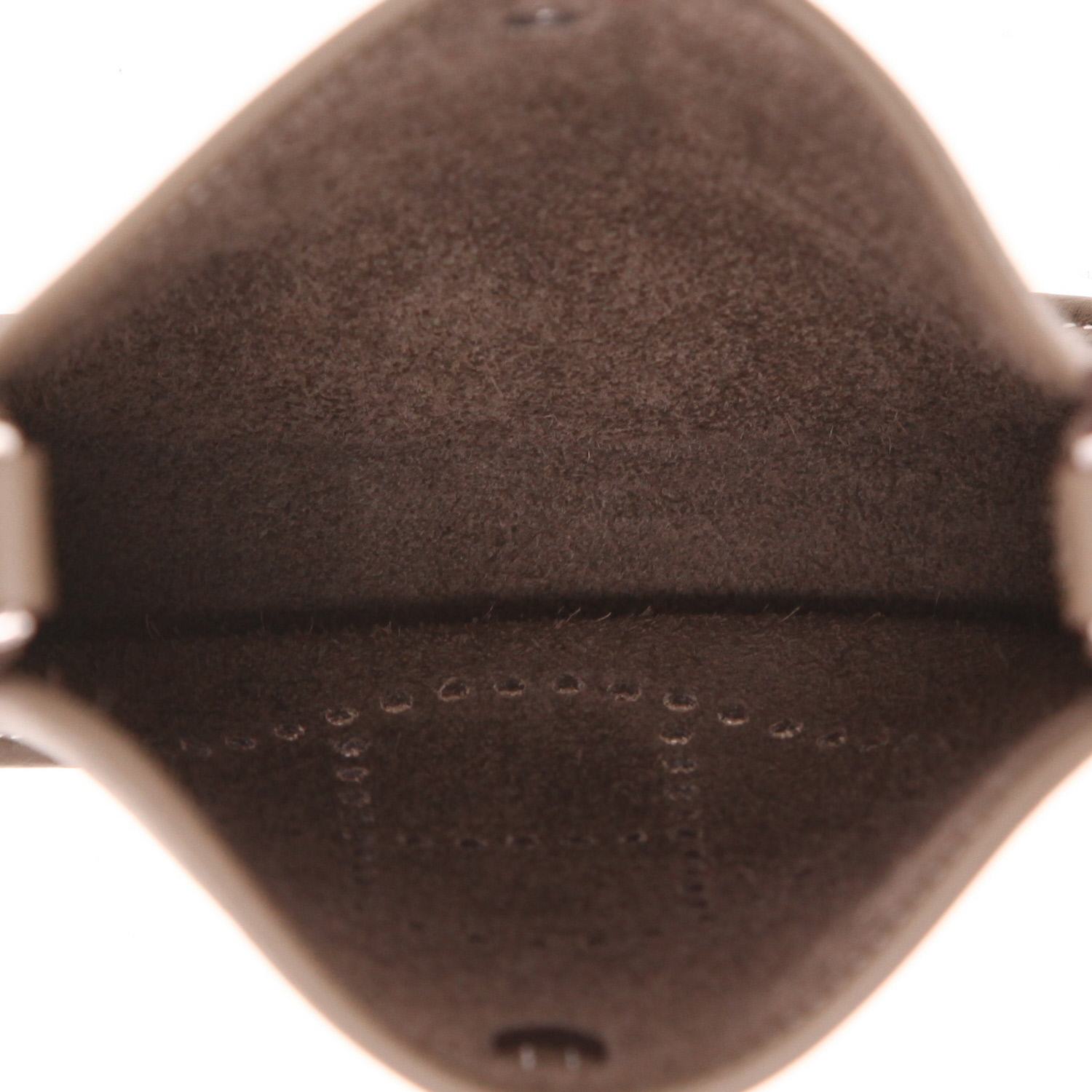 Sac bandoulière Hermès  Mini Evelyne en cuir taurillon clémence étoupe - Detail D3