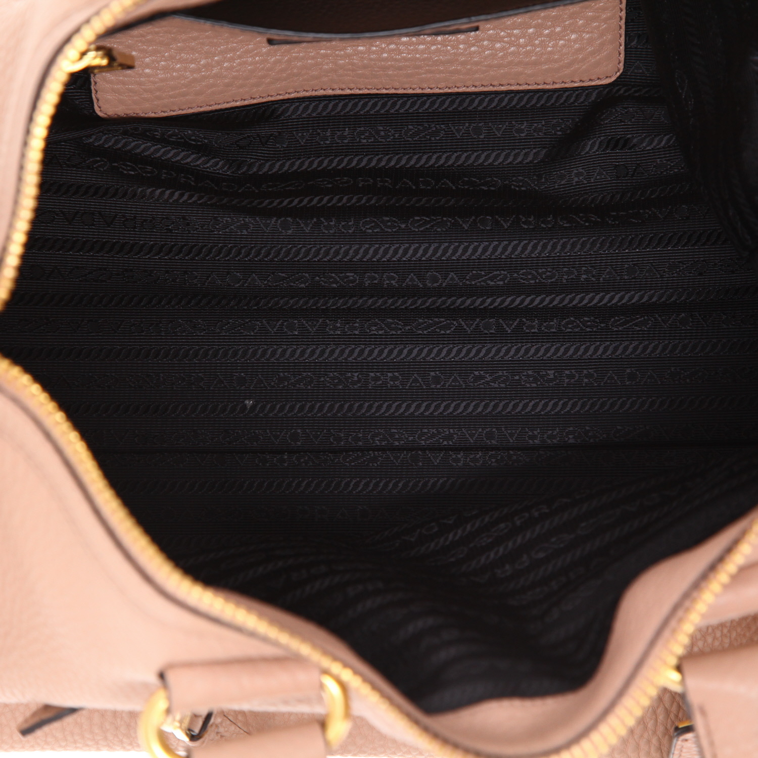 Bolso de mano Prada   en cuero rosa - Detail D3