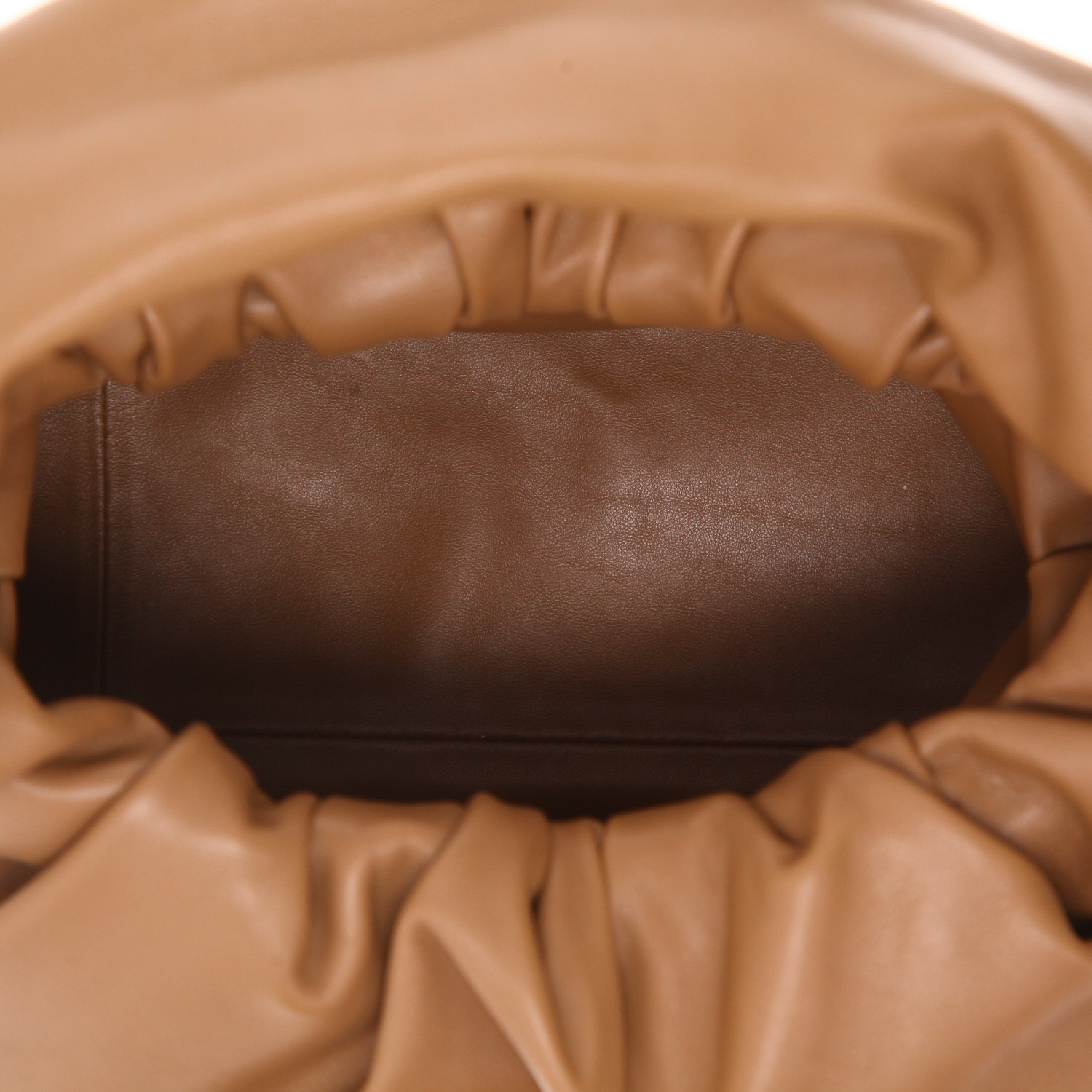 Borsa Bottega Veneta  The Shoulder Pouch in pelle marrone - Detail D3