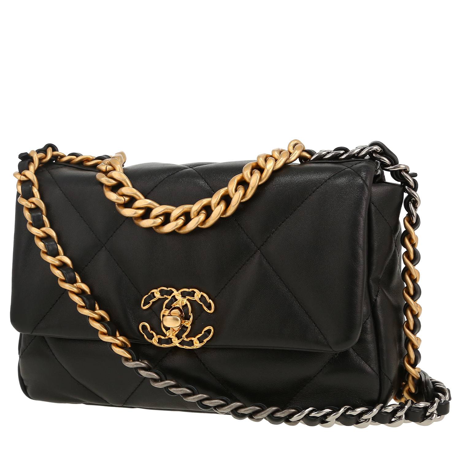 Bolso bandolera Chanel  19 en cuero acolchado negro