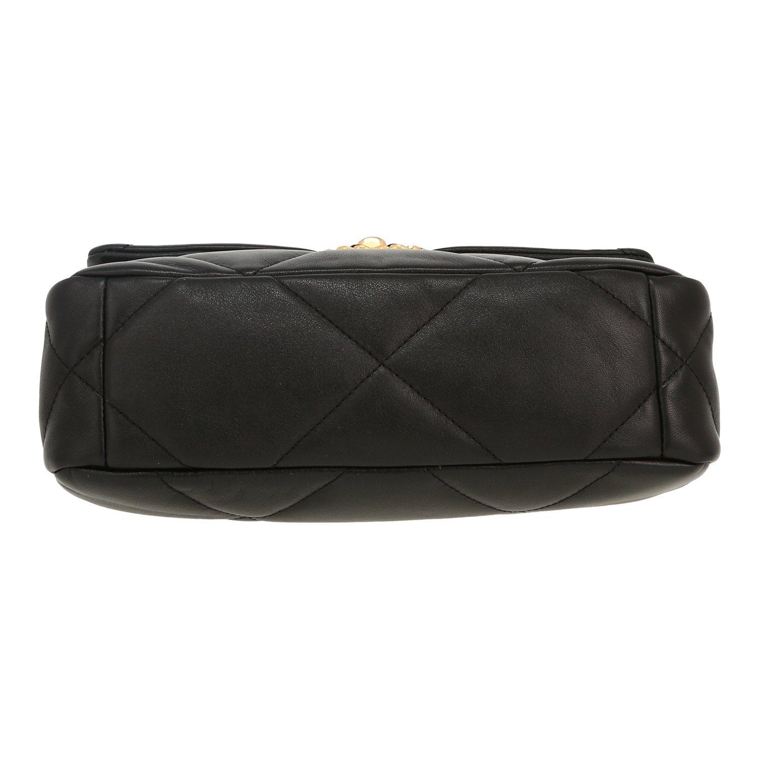Sac bandoulière Chanel  19 en cuir matelassé noir - Detail D1