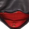 Sac bandoulière Chanel  19 en cuir matelassé noir - Detail D3 thumbnail